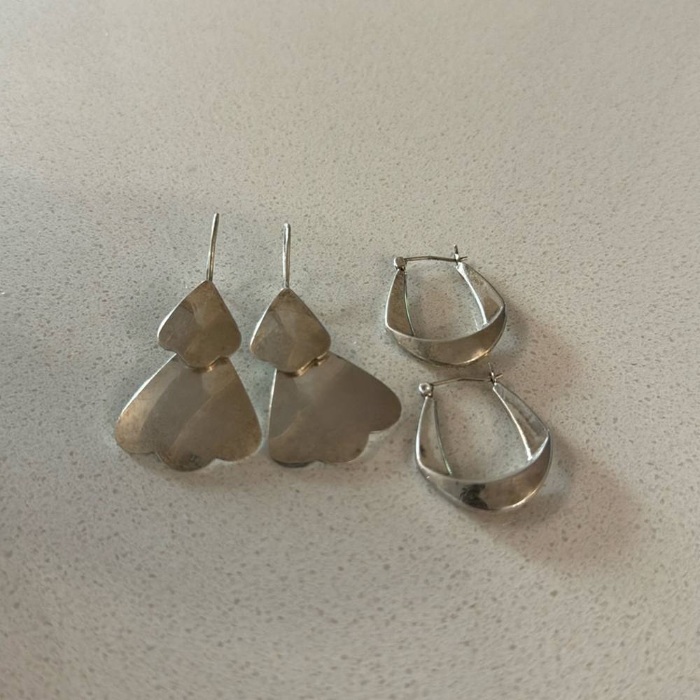 Lot of two pairs of modern sterling silver earrings